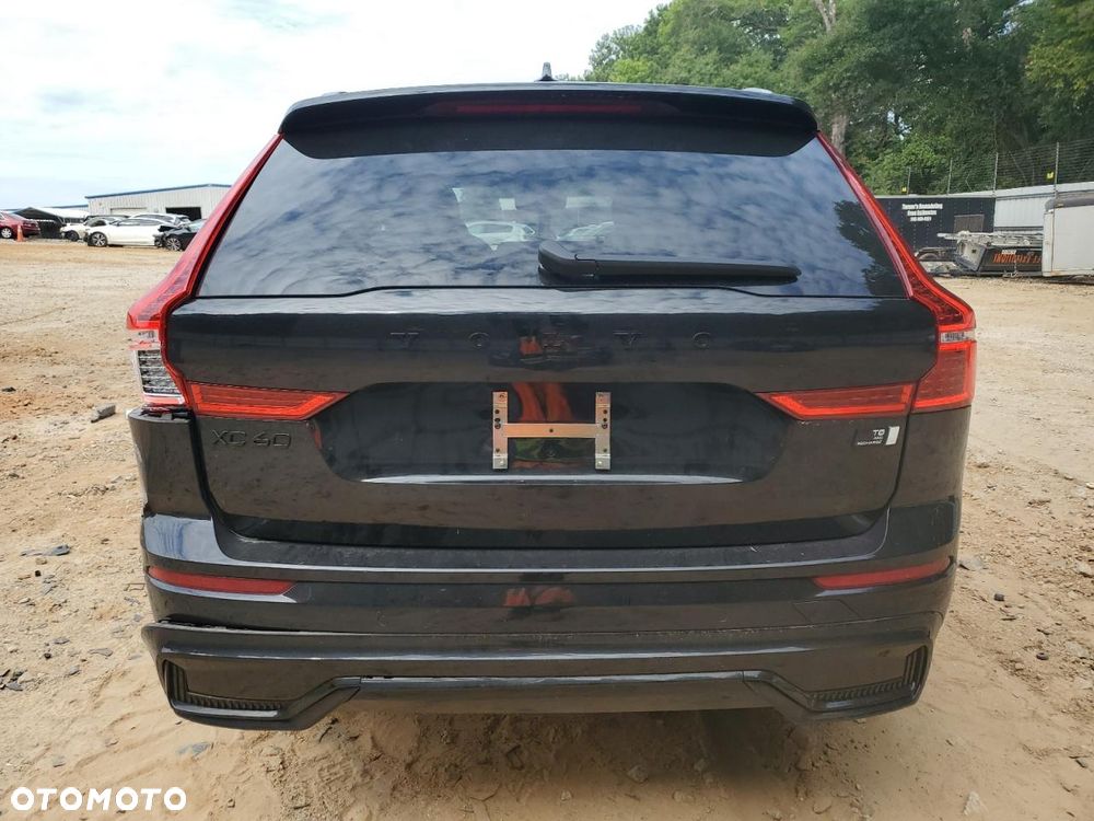 Volvo XC 60 T8 Plug-In Hybrid AWD Ultimate Black Edition - 3