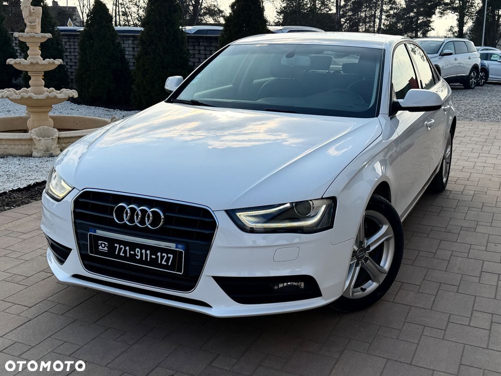 Audi A4 Limousine - 16