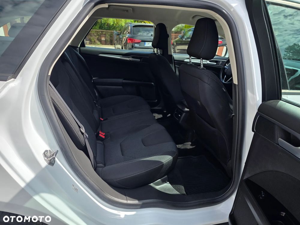 Ford Mondeo Turnier 2.0 TDCi Start-Stopp PowerShift-Aut Business Edition - 11