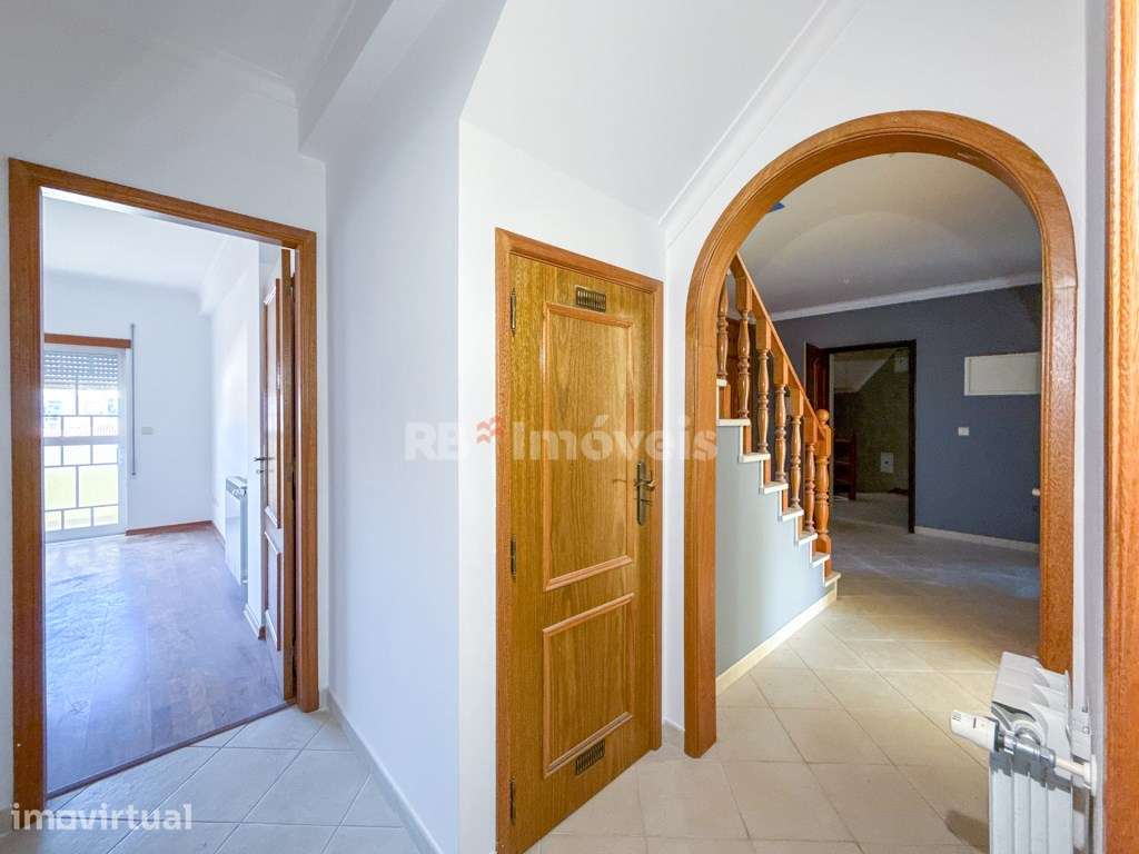 Apartamento T3+3 Duplex com terraço e garagem, no Entroncamento - Grande imagem: 2/42