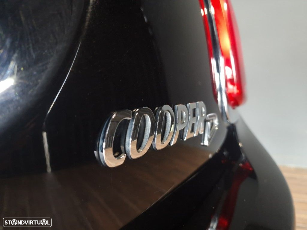 MINI 5 Portas Cooper D - 17