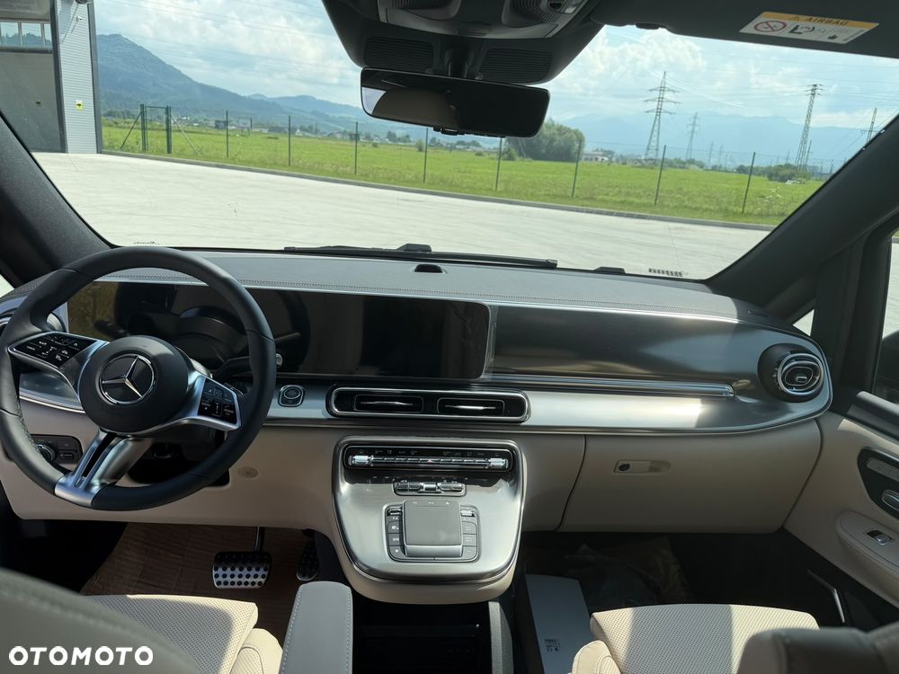 Mercedes-Benz Klasa V 300 d 4-Matic Exclusive 9G-Tronic (d³ugi) - 13