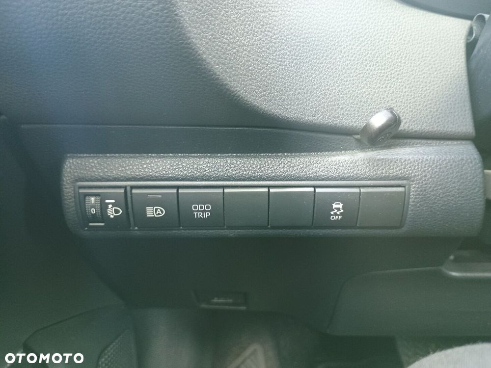 Toyota Corolla 1.8 Hybrid Comfort - 18