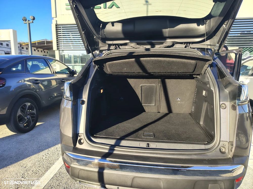 Peugeot 3008 Hybrid 225 e-EAT8 GT Pack - 9