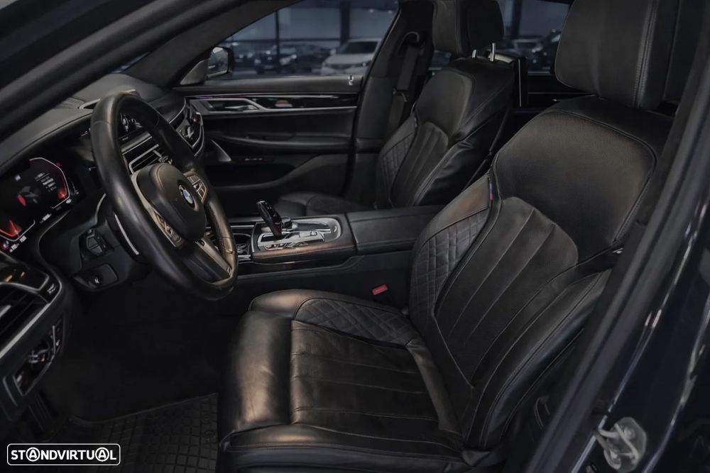 BMW 740 d xDrive Pack M Auto - 8