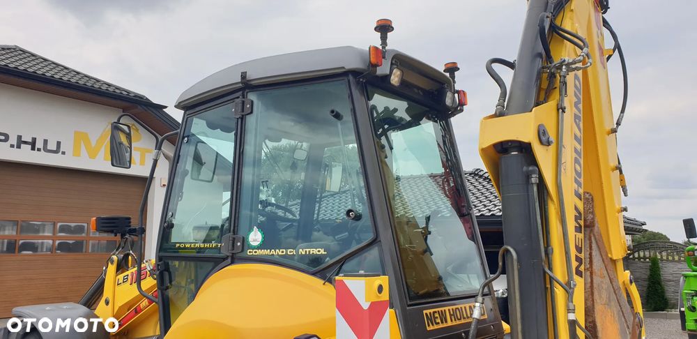 New Holland LB115B rok 2006 łyżka skarpowa hydr. + do kopania na dżojstikach - 21