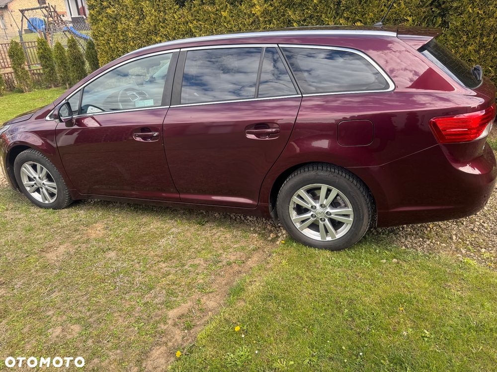 Toyota Avensis 2.0 D-4D Sol - 1