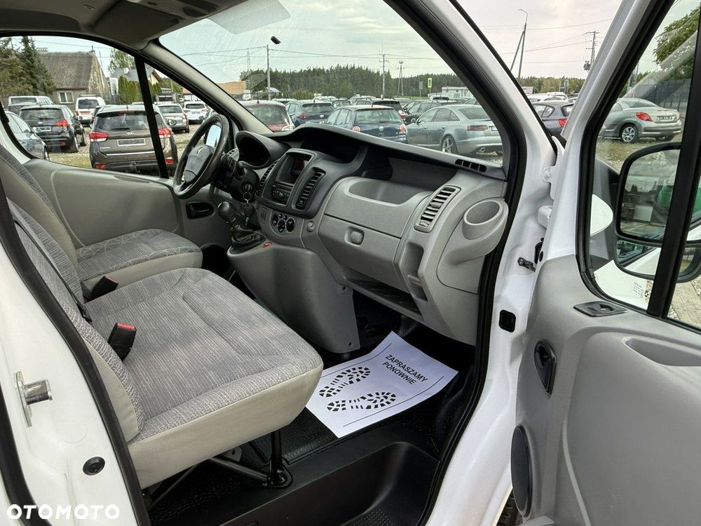 Renault Trafic - 25