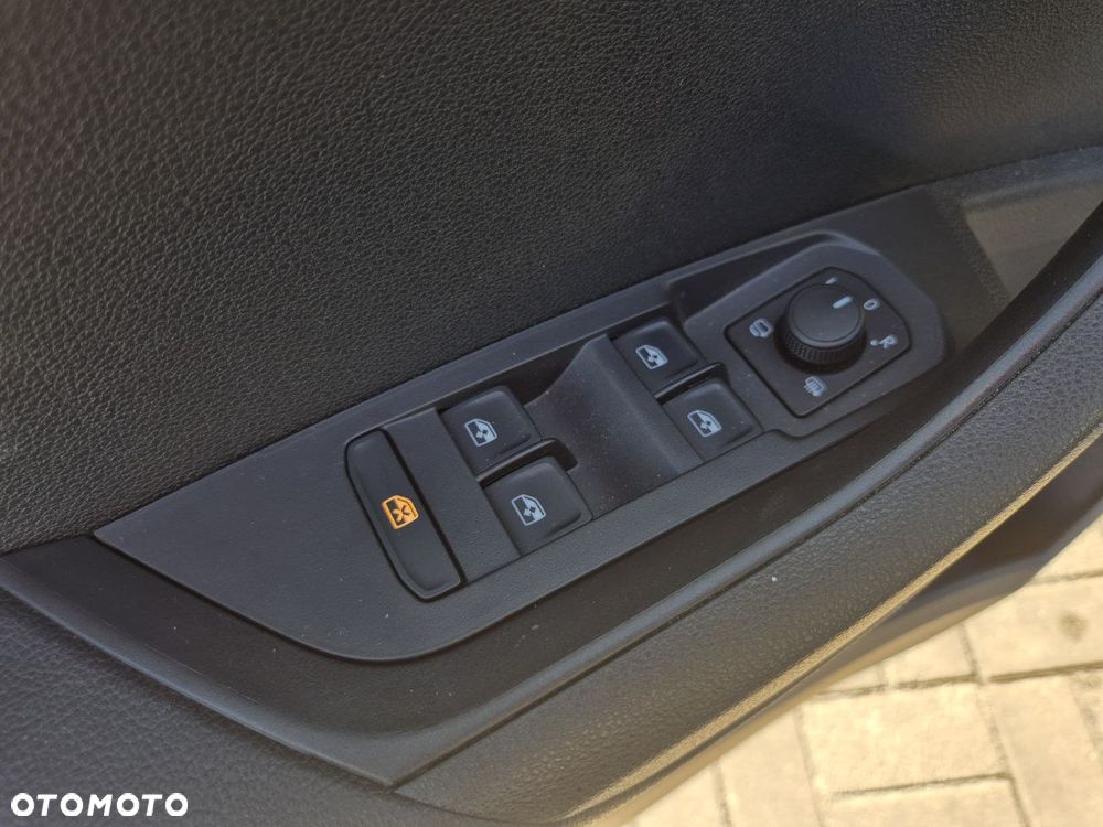 Skoda Karoq 1.5 TSI ACT Sportline DSG - 20