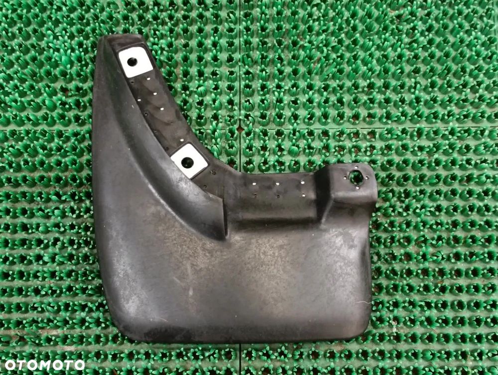 HYUNDAI ELANTRA 95-00r Chlapacz - 1