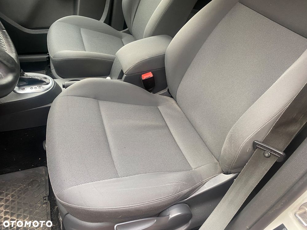 Volkswagen Caddy 1.6 (5-Si.) DSG Edition 30 - 17