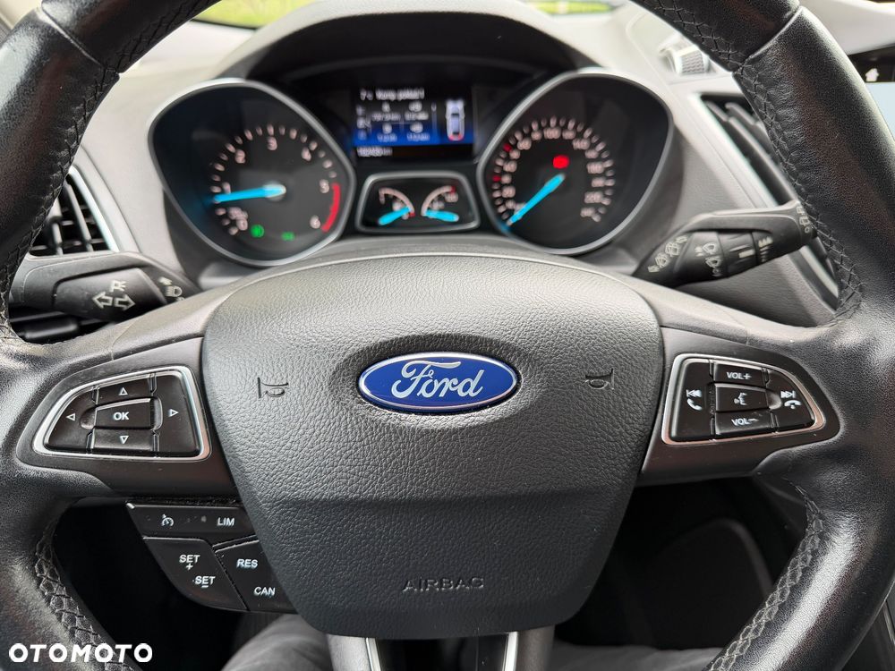 Ford Kuga 2.0 TDCi 2x4 Titanium - 17