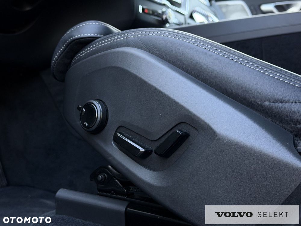 Volvo XC 60 - 21