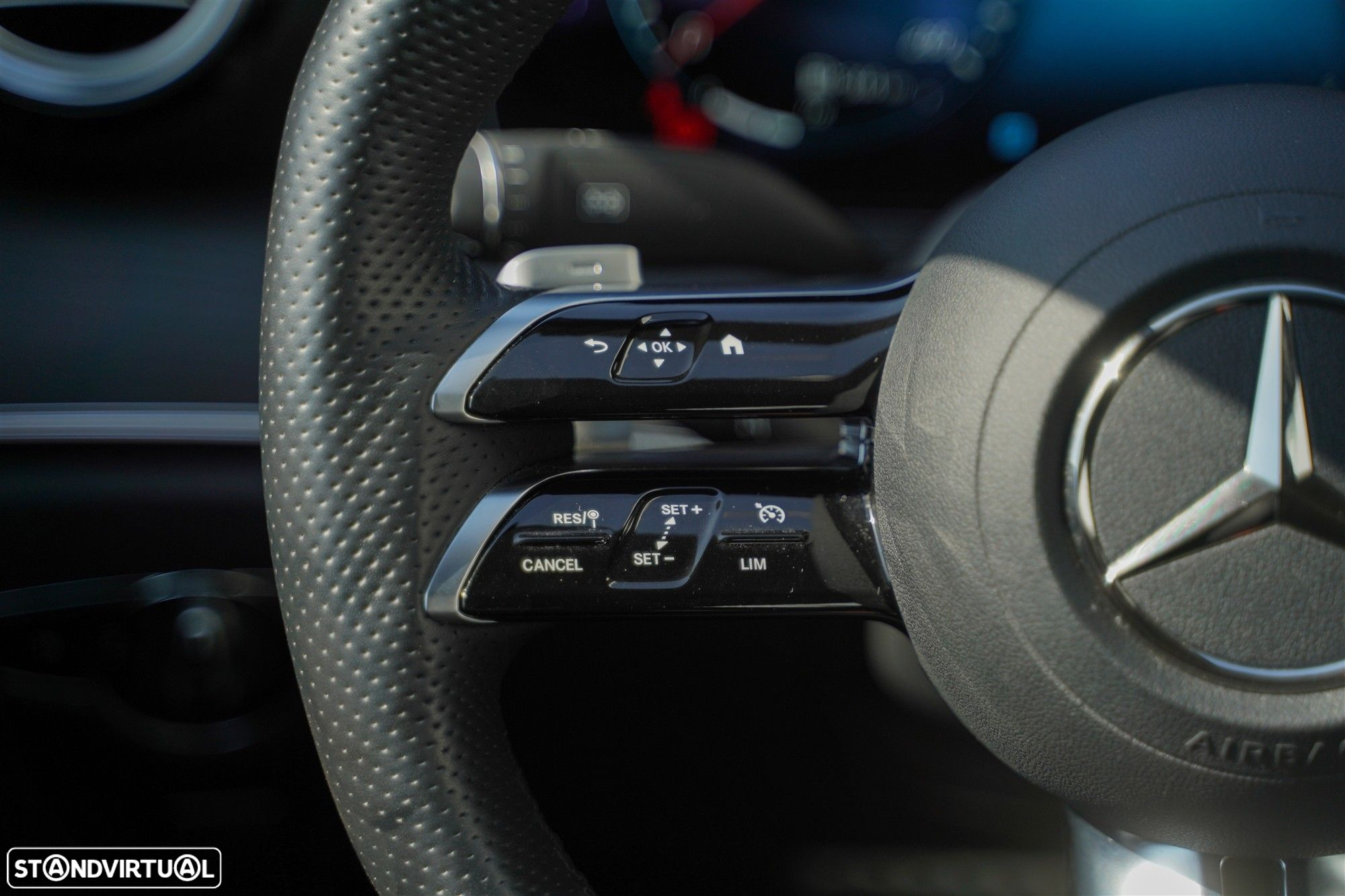Mercedes-Benz E 300 de AMG Line - 23