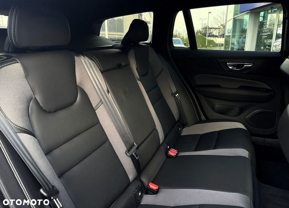 Volvo V60 - 25