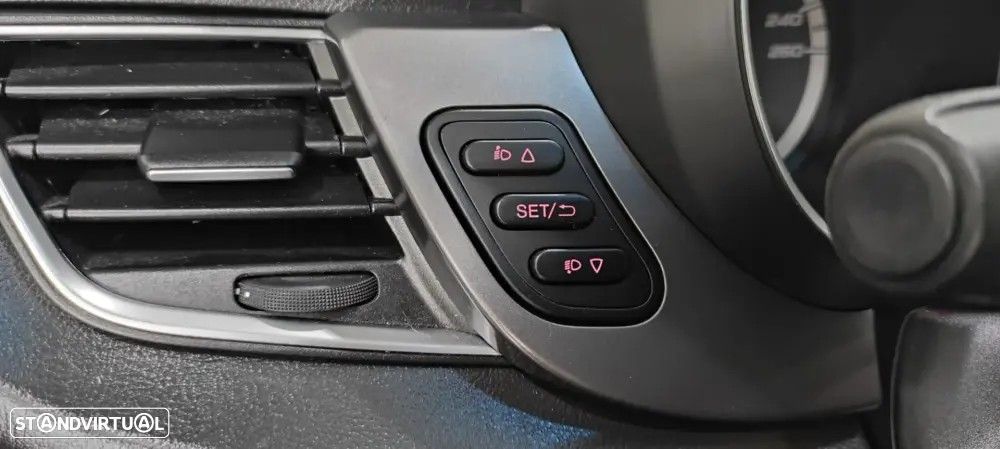 Alfa Romeo Giulietta 1.6 JTDM Exclusive - 44