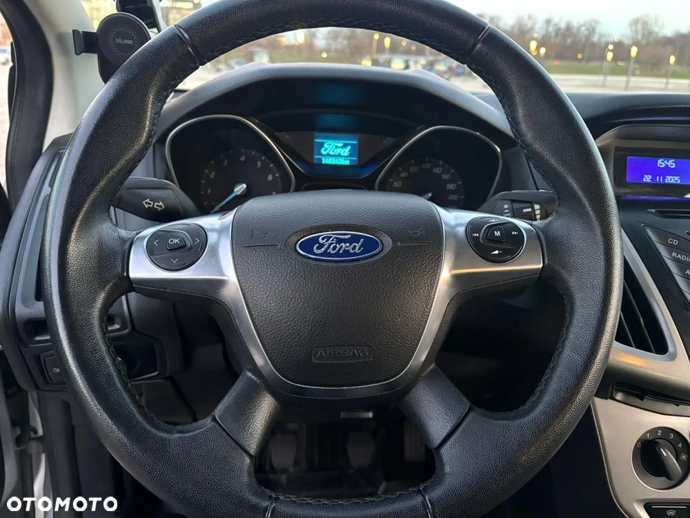 Ford Focus 1.6 Ambiente - 10