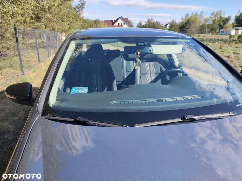 Volkswagen Golf 1.6 TDI DPF BlueMotion Technology MATCH - 7