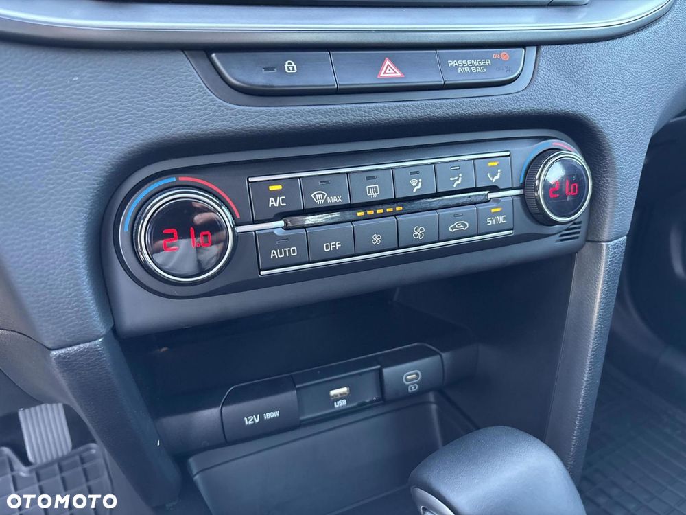 Kia Ceed 1.5 T-GDI M DCT - 23