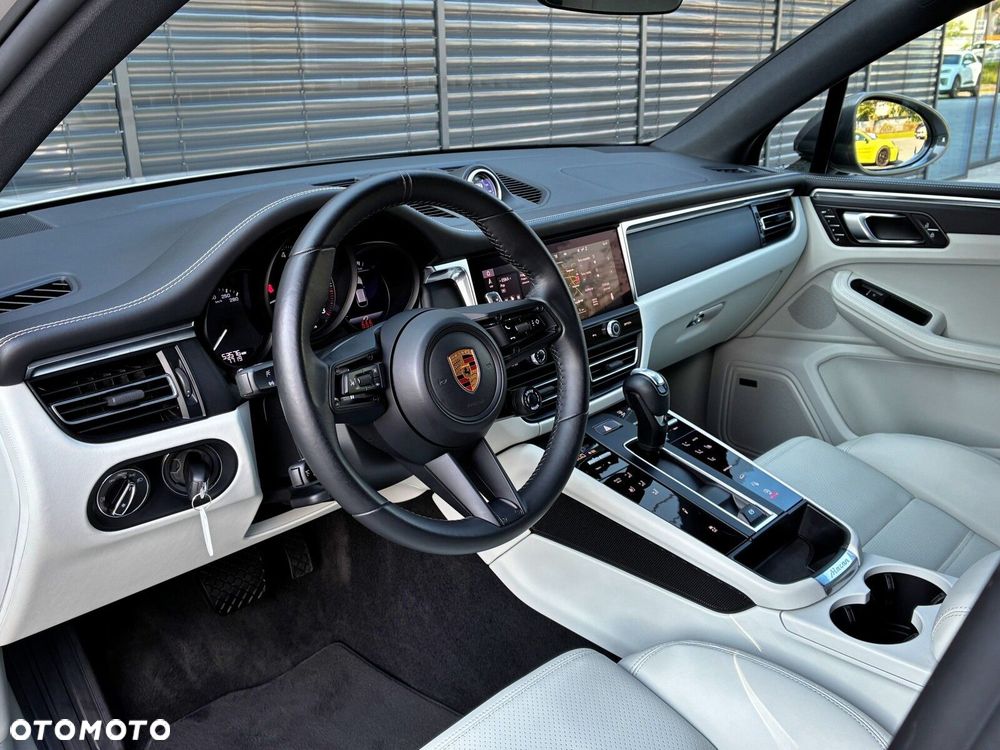 Porsche Macan - 27