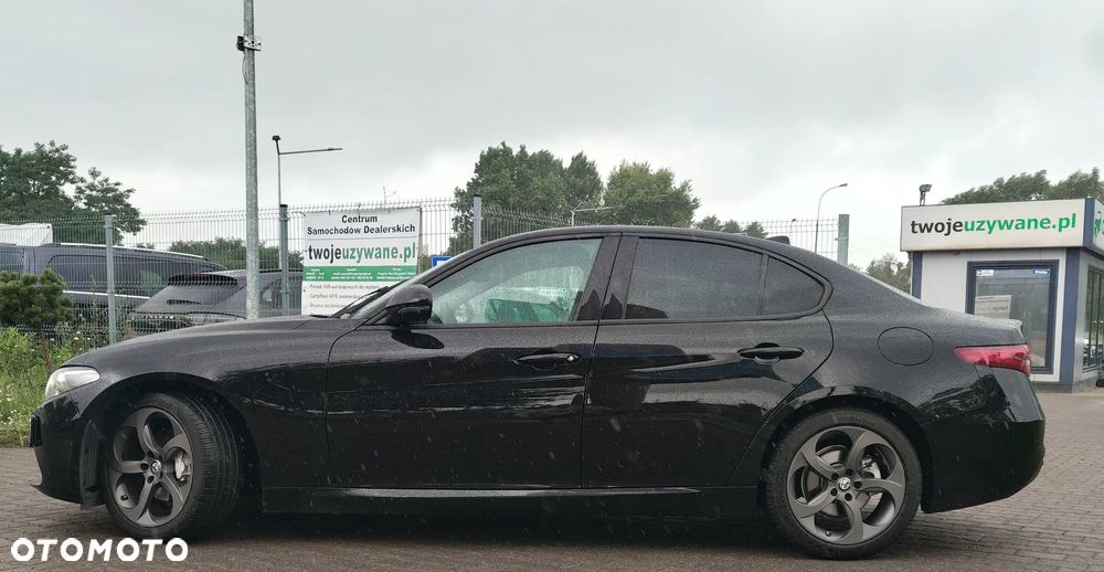 Alfa Romeo Giulia 2.0 Turbo Business - 4