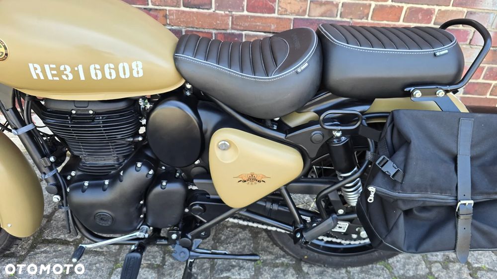 Royal Enfield Classic - 13