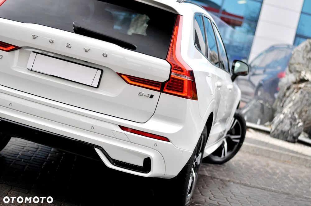 Volvo XC 60 B4 D AWD Ultimate Dark - 14