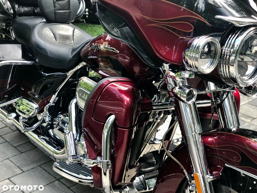 Harley-Davidson FLHTCU Ultra - 23
