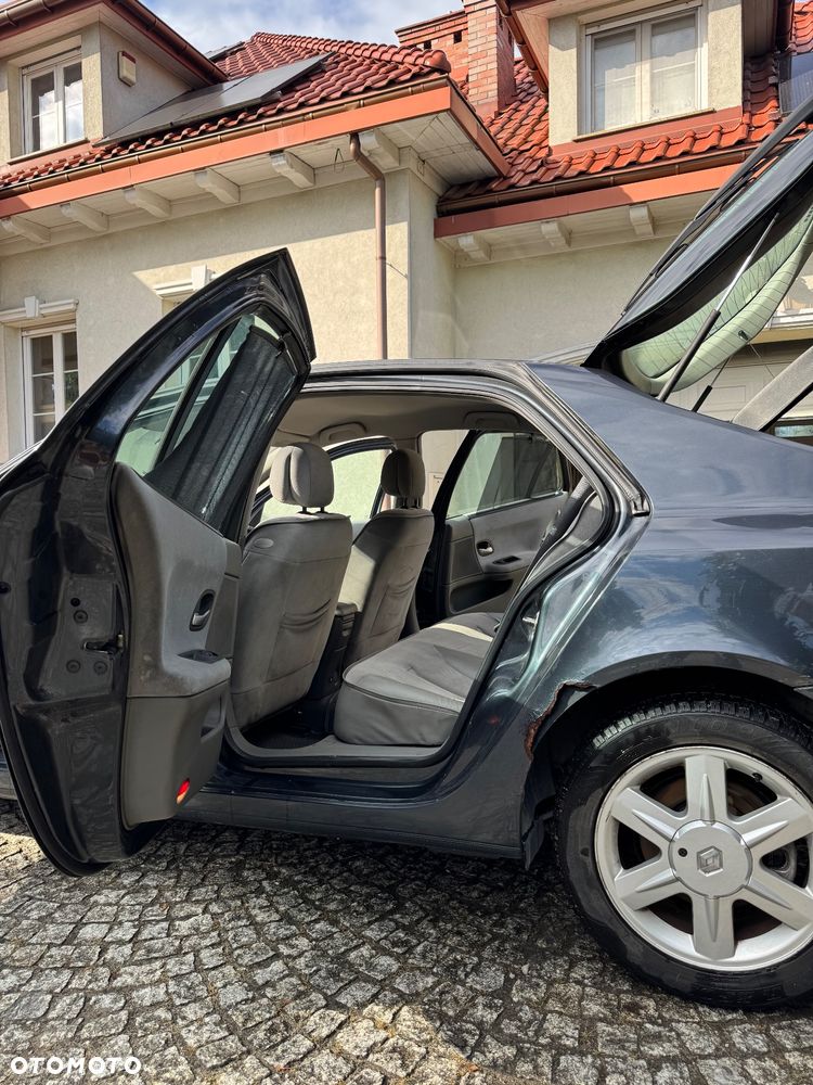 Renault Laguna - 13