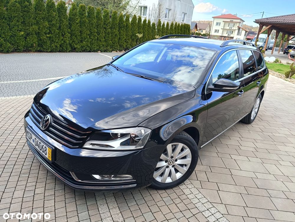 Volkswagen Passat - 4
