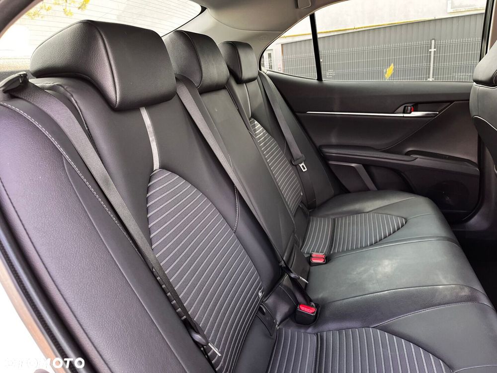 Toyota Camry 2.5 Hybrid Prestige CVT - 27