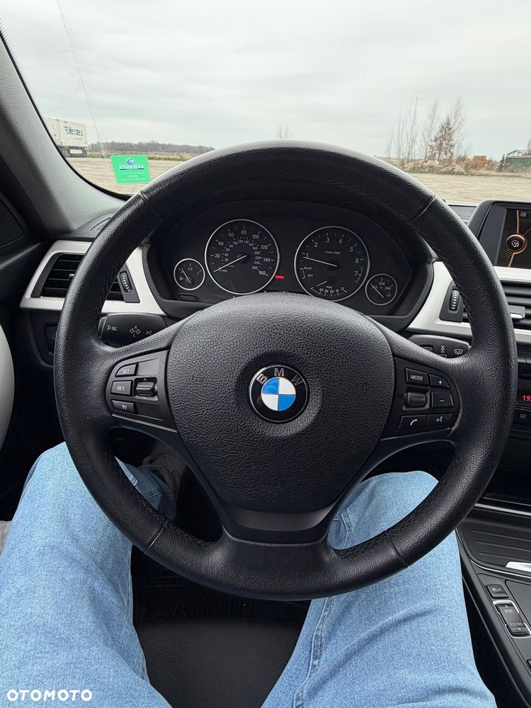 BMW Seria 3 - 16