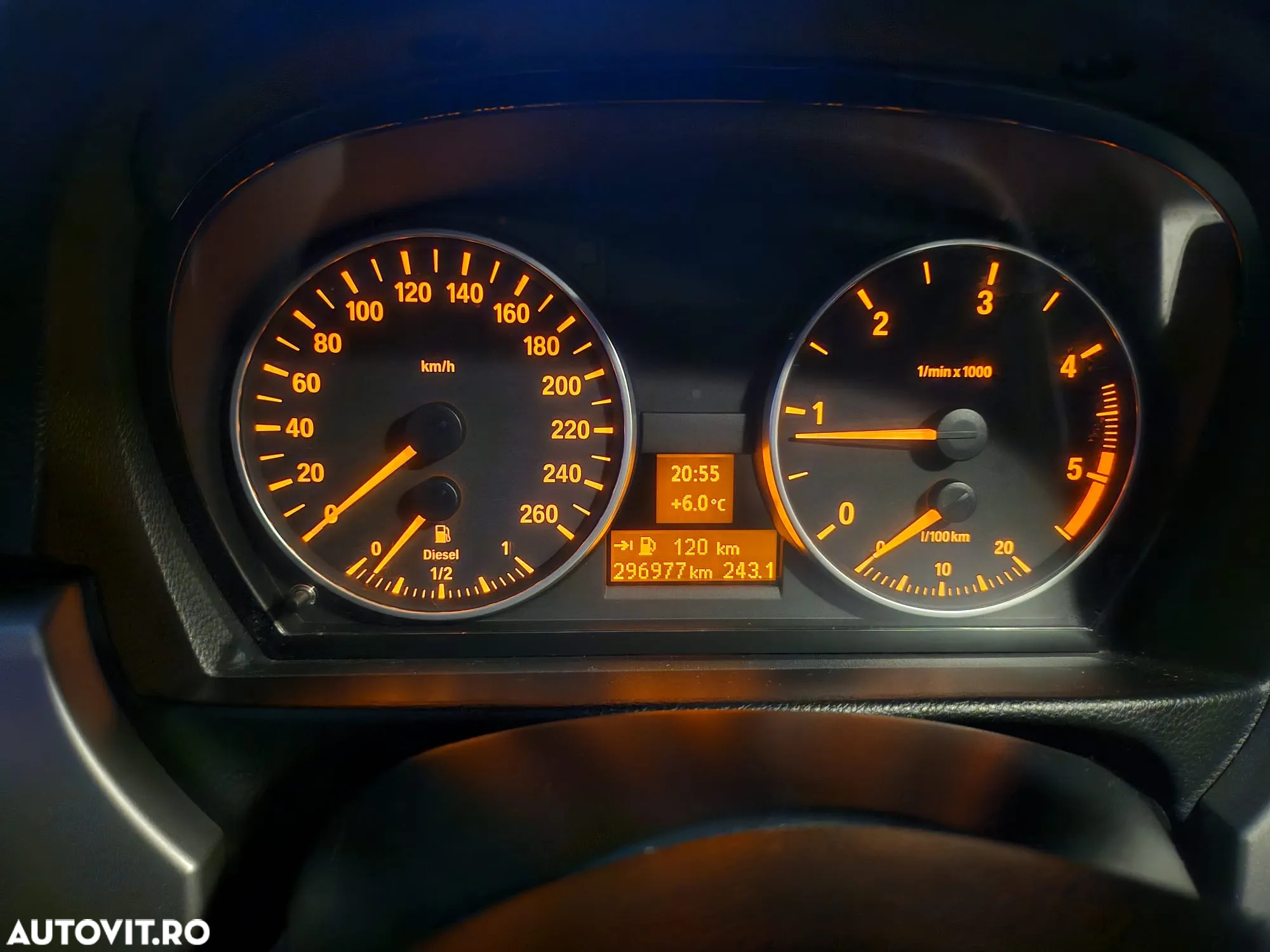 BMW Seria 3 318d - 12
