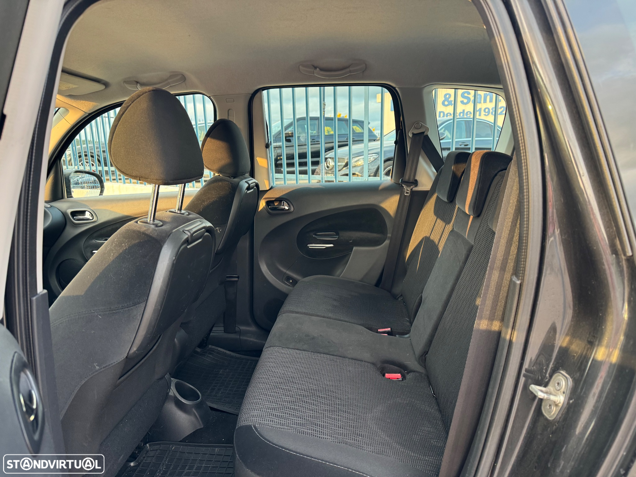 Citroën C3 Picasso 1.6 HDi Exclusive Airdream - 10