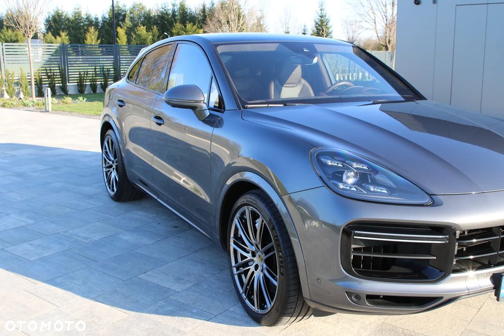 Porsche Cayenne - 2