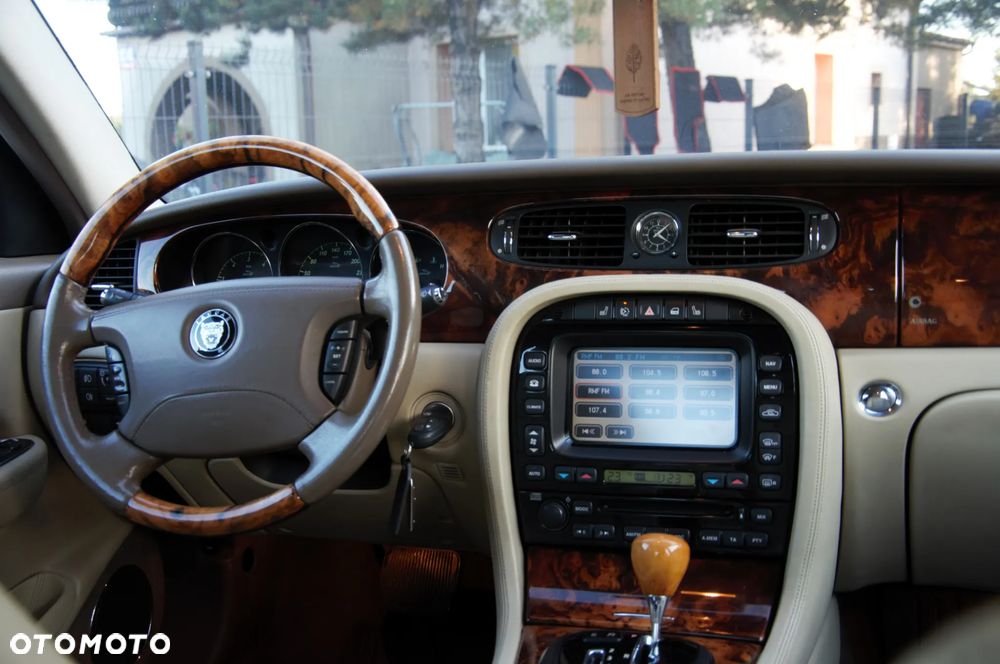 Jaguar XJ XJ6 2.7 D Executive - 14