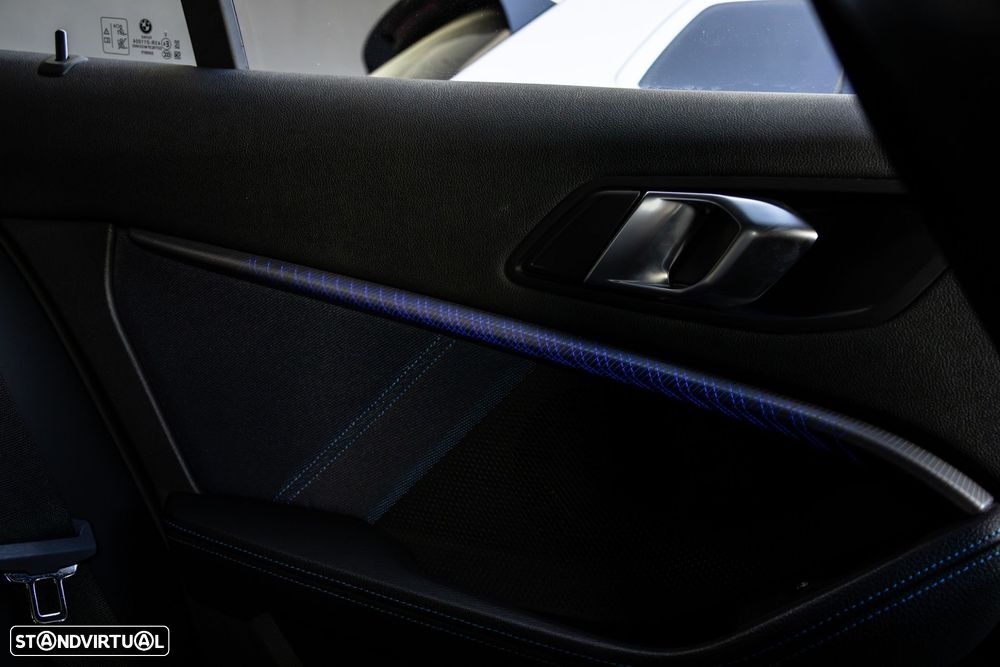 BMW 116 d Pack Desportivo M Auto - 30