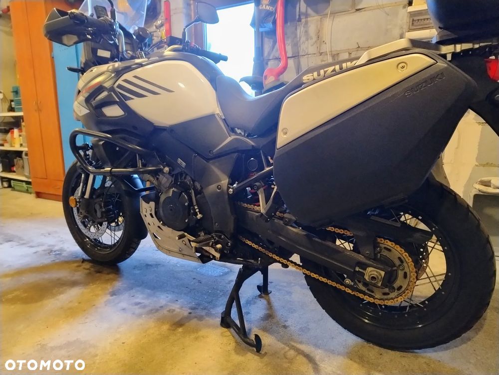 Suzuki DL - 22