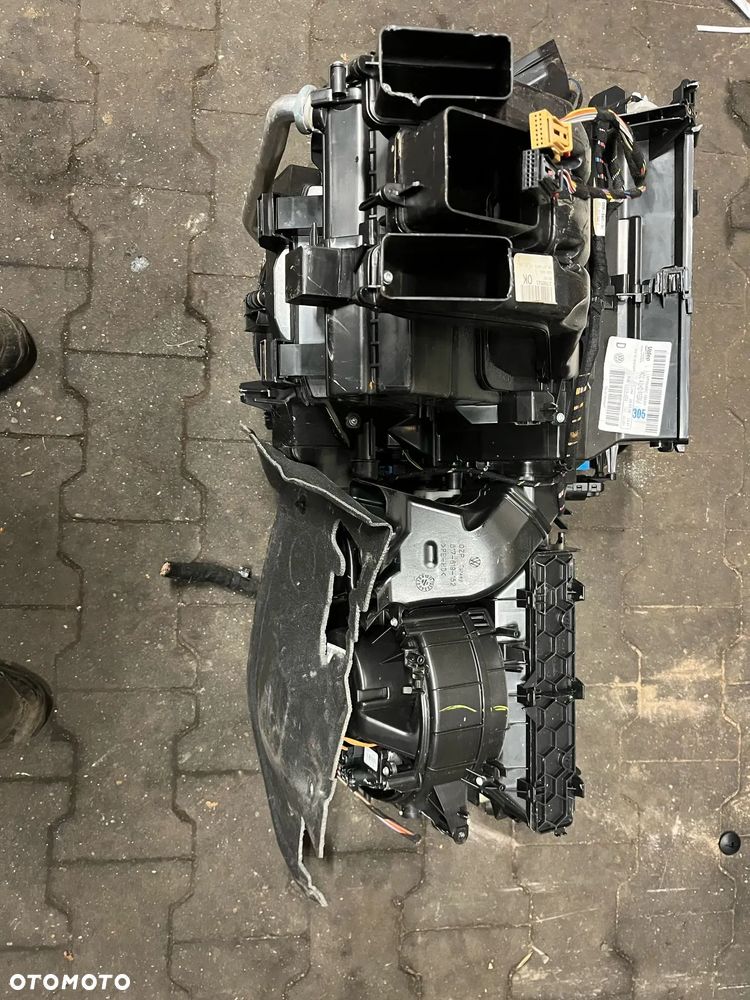 NAGRZEWNICA VOLKSWAGEN T-ROC 5Q1816005AP - 2