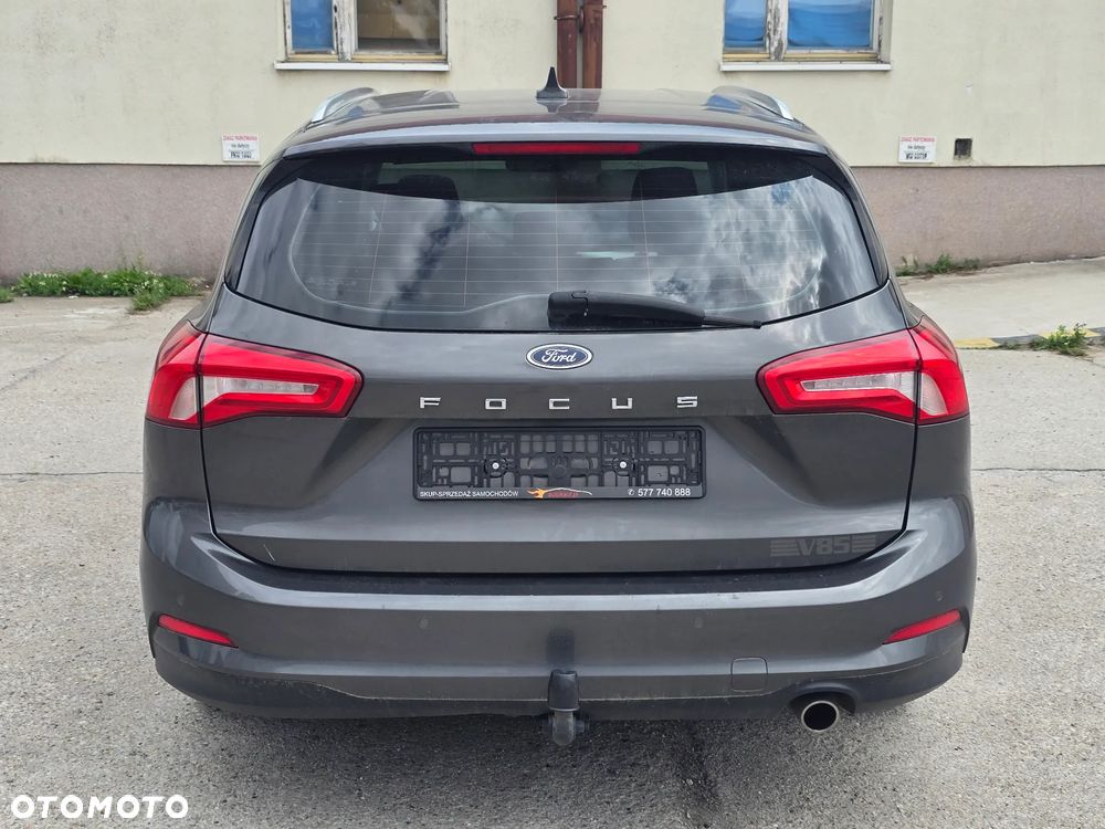 Ford Focus 1.5 EcoBlue STart-Stopp-System TITANIUM - 4