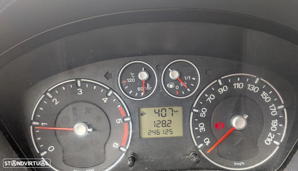 Ford Fiesta 1.4 TDCI Ambiente - 6