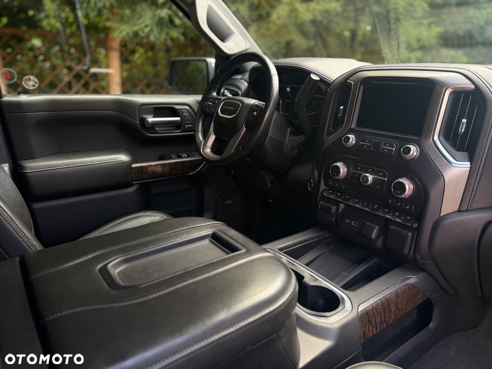 GMC Sierra - 19