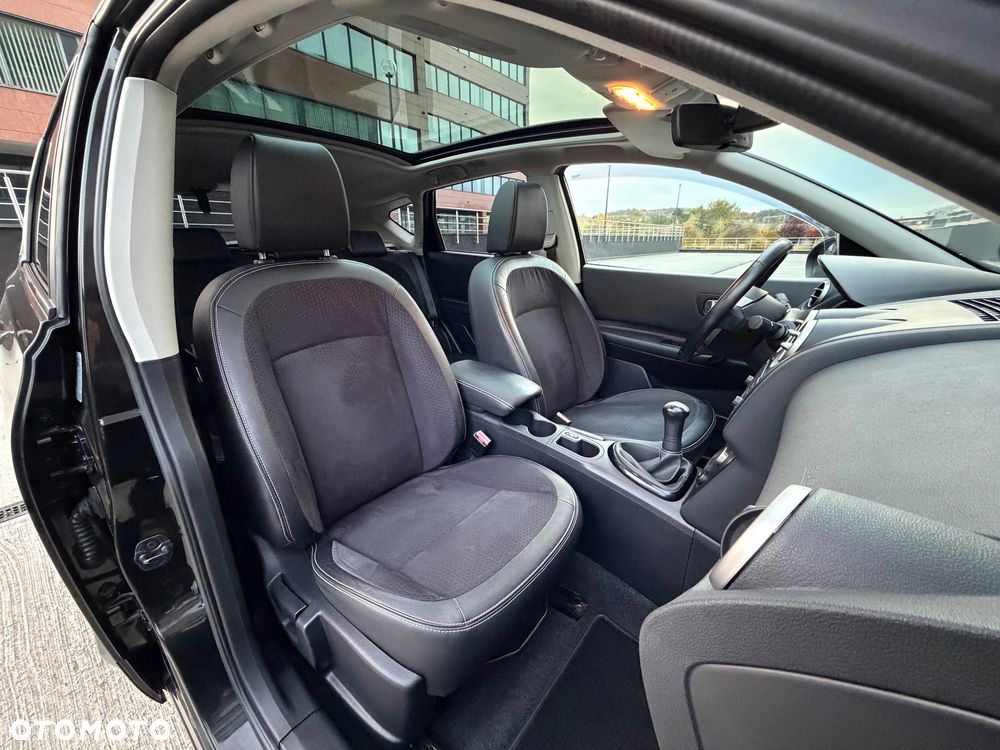 Nissan Qashqai 1.6 360 - 23