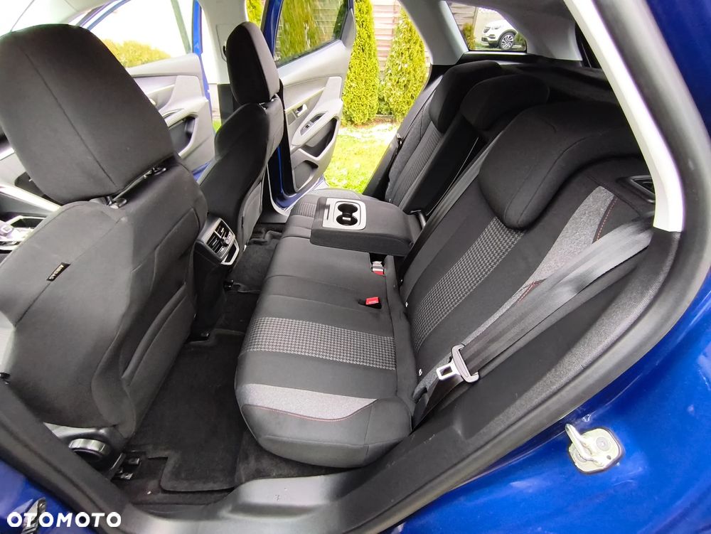 Peugeot 3008 PureTech 130 Stop & Start GPF EAT8 Allure - 14