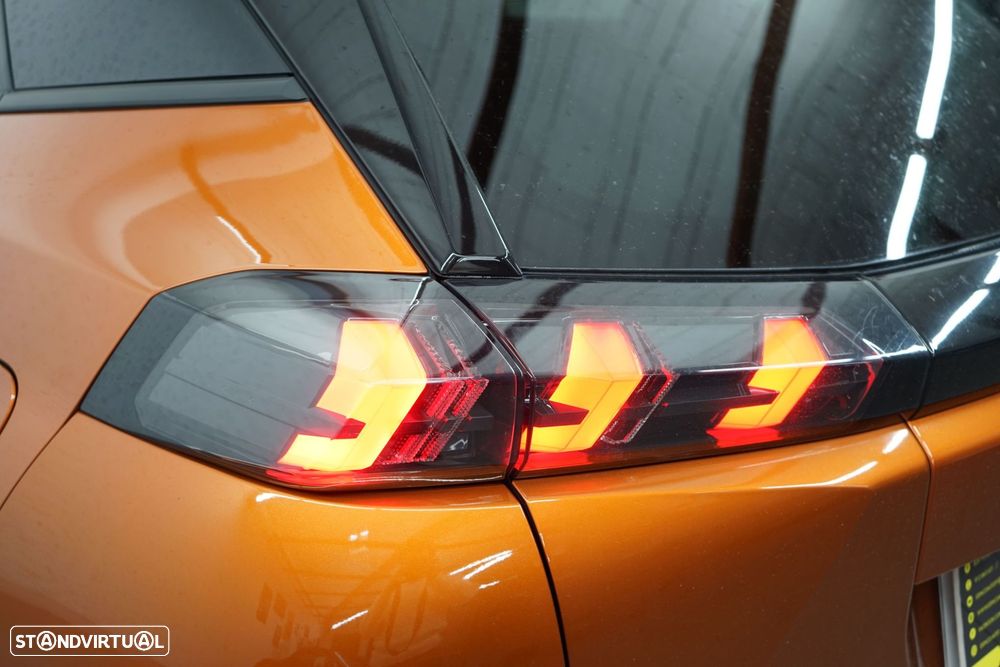 Peugeot 2008 1.2 PureTech Allure Pack - 14