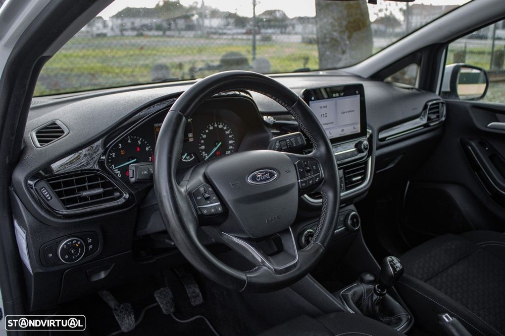 Ford Fiesta 1.0 EcoBoost Hybrid S&S TITANIUM - 12