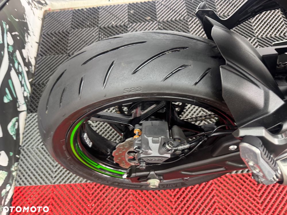 Kawasaki Z 650 - 27