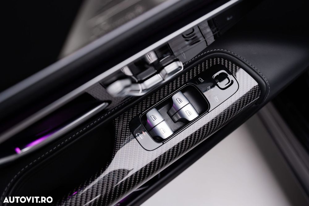 Mercedes-Benz SL 63 AMG - 13