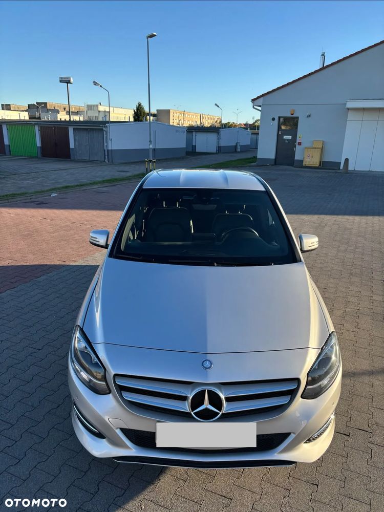 Mercedes-Benz B-Class 2015 photo 3
