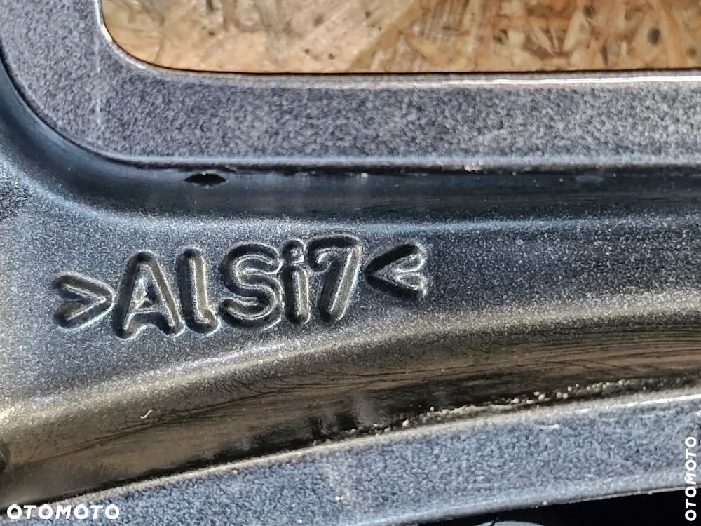 BMW i7 G70 20" Felga 5A19DE7 - 12